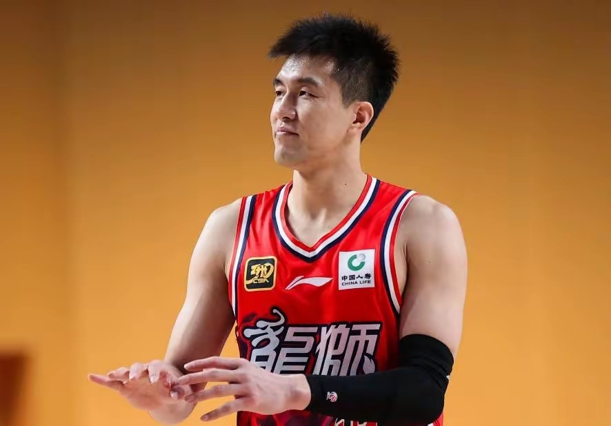 关于CBA常规赛赛程吃紧，克里夫兰骑士窗口期防线松动，话题不断，纪律约束更严格的信息